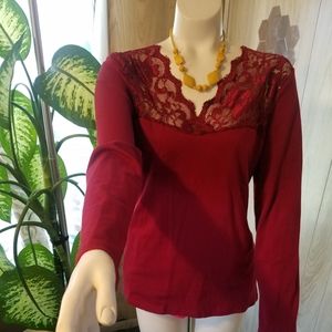 Red shirt with lace